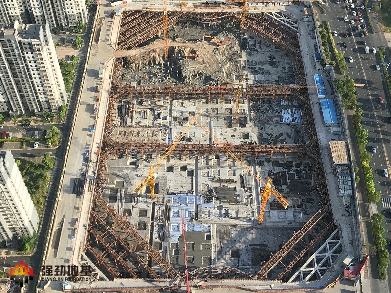 深基坑支護(hù)施工