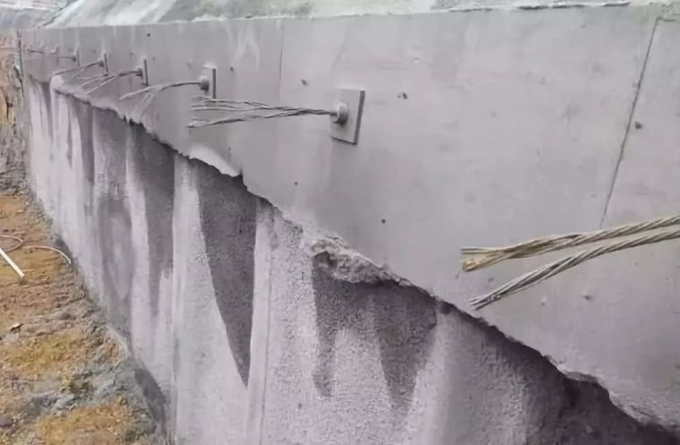 冠梁成型、預應力錨索張拉