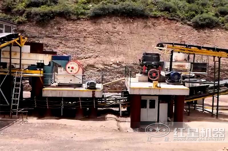 沖擊破搭配顎破、圓錐破現(xiàn)場