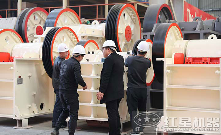 用戶來廠考察，多種設(shè)備型號讓用戶眼見為實