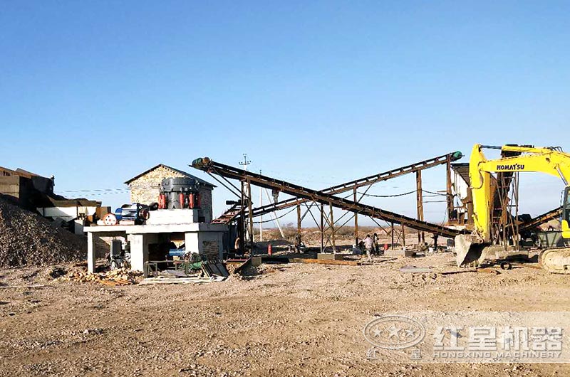 顎式破碎機(jī)、圓錐破碎機(jī)作業(yè)現(xiàn)場